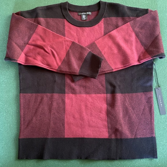 Tahari Pullover Women’s Sweater NWT - Picture 1 of 4